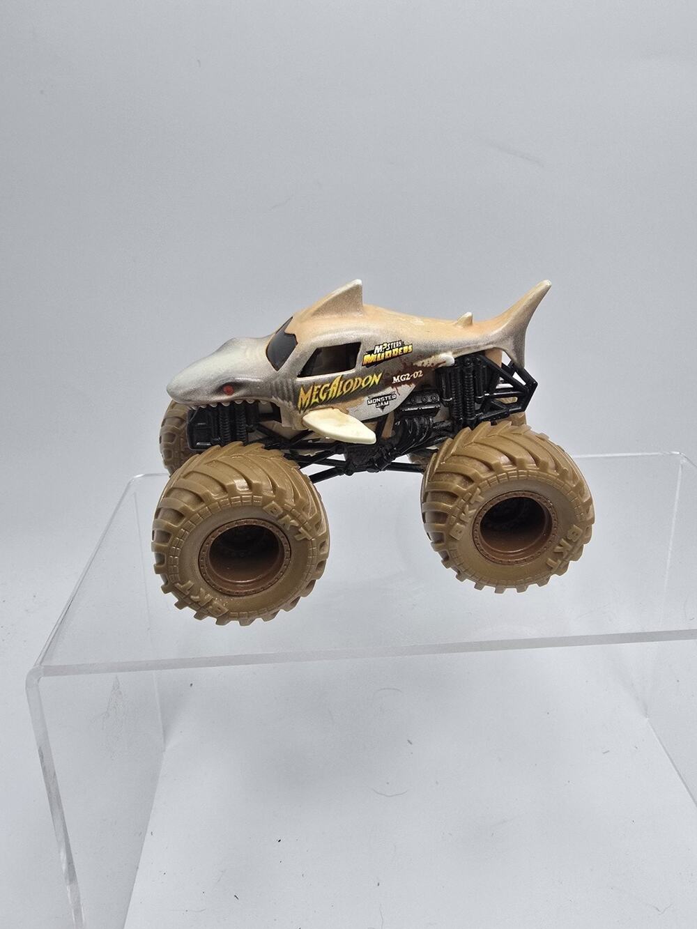 Monster Jam Mystery Mudders MG2-02 Megalodon 4X4 Truck HTF 1/64 Loose Mudder